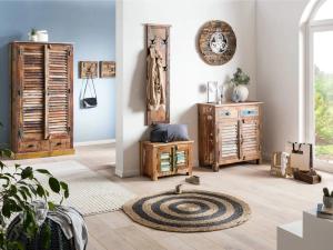 Masívny predsieňový set Wakefield z recyklovaného dreva, lakovaný, hnedý