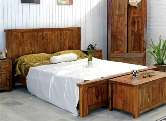 Masivní postel 200x180